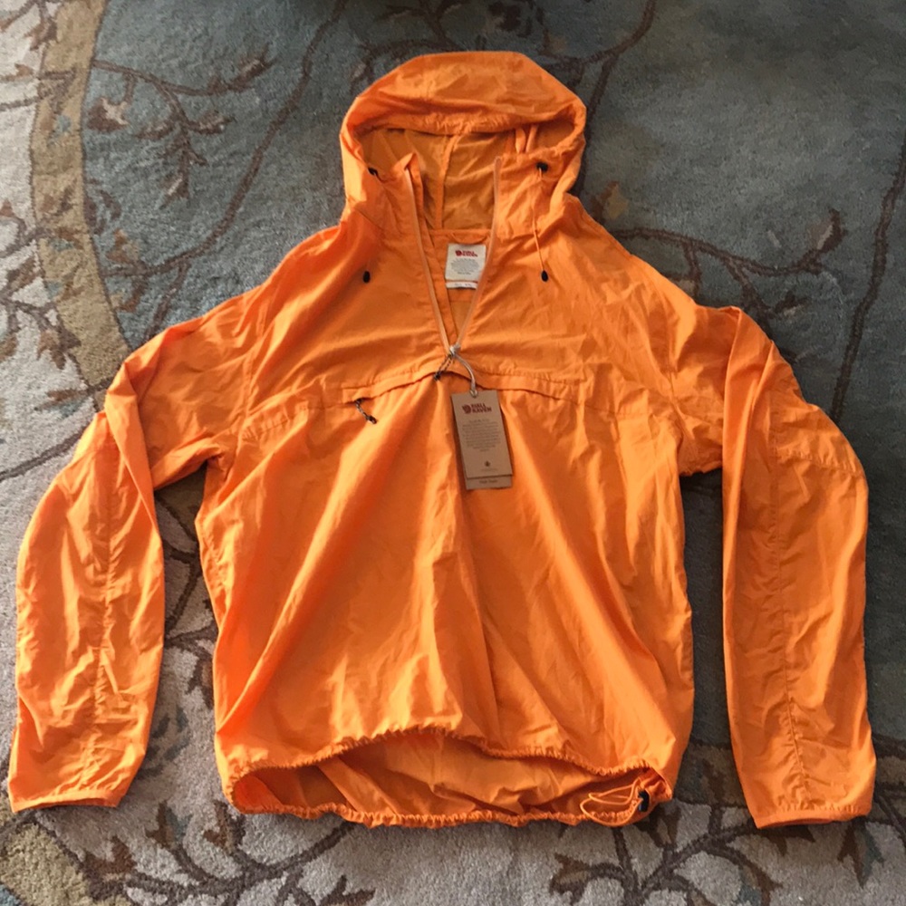 Fjall Raven men’s windbreaker
